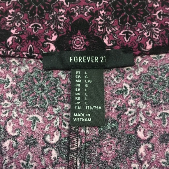 Forever 21 Shorts - Picture 2 of 6